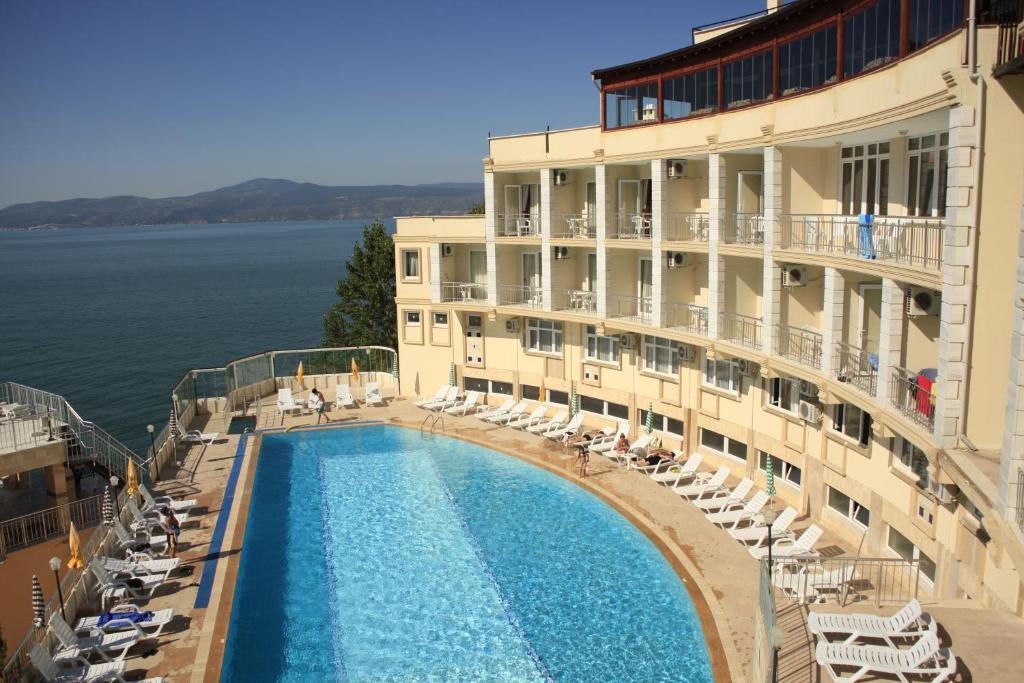 Dogalya Hotel Mudanya Bagian luar foto