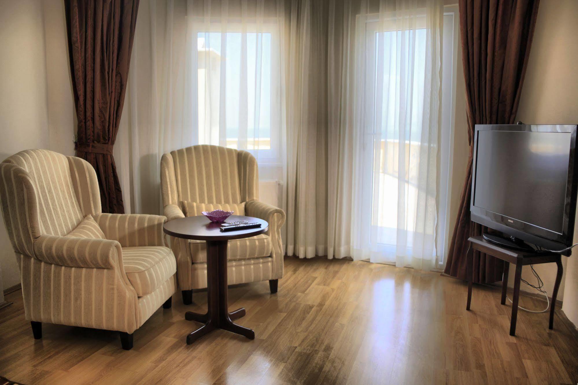 Dogalya Hotel Mudanya Bagian luar foto